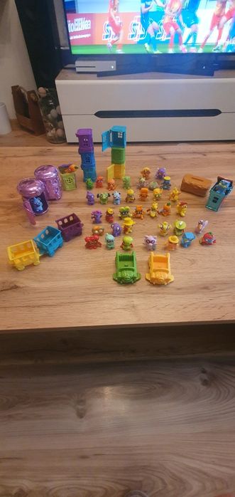 Zings figurki, domki, samochody