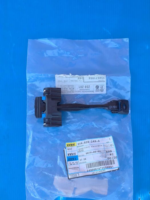 Ogranicznik dzwi Lewy tył Audi A3 8V 5D Oe Nowy