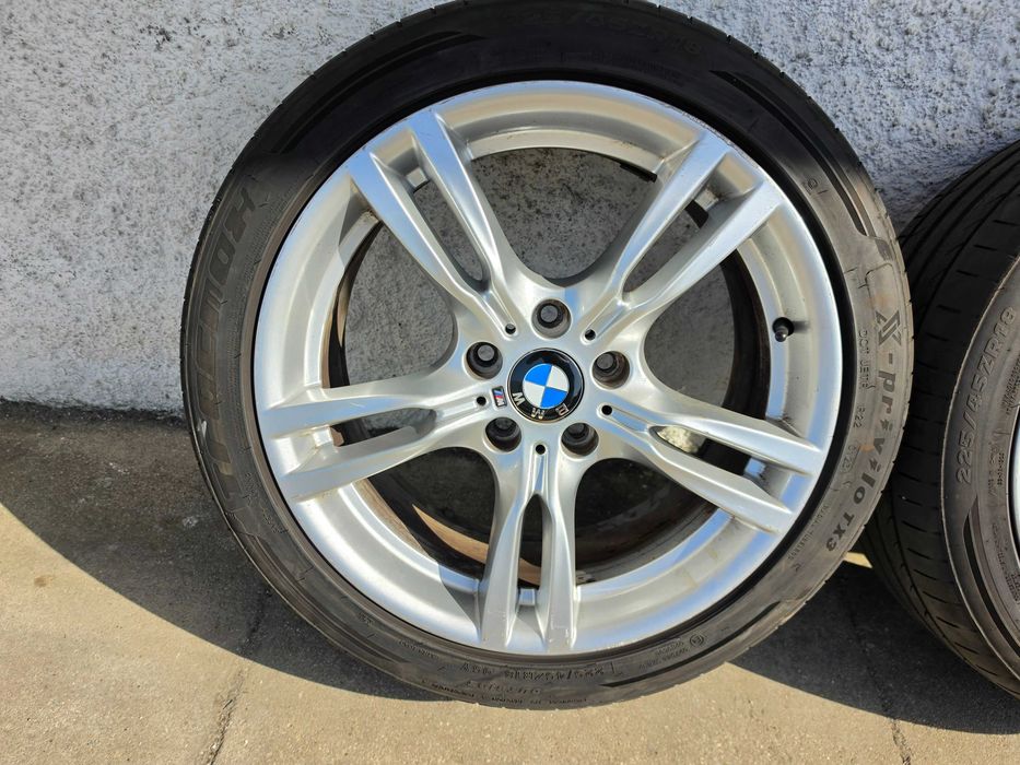 Jantes BMW 18" Pack M com Pneus 225.45.18 + 255.40.18