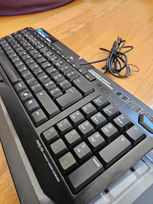 Taclado Gaming Roccat Arvo
