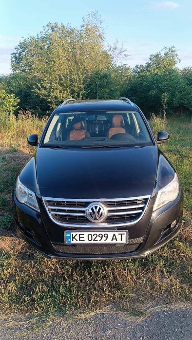 Продав автомобіль Volkswagen Tiguan 2009 рік бензин автомат!!!