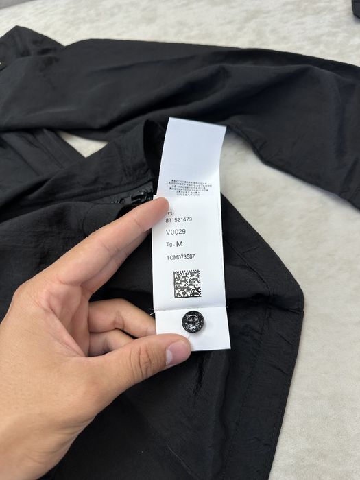 Чоловічий нейлоновий овершот Stone Island | Тренд 2026