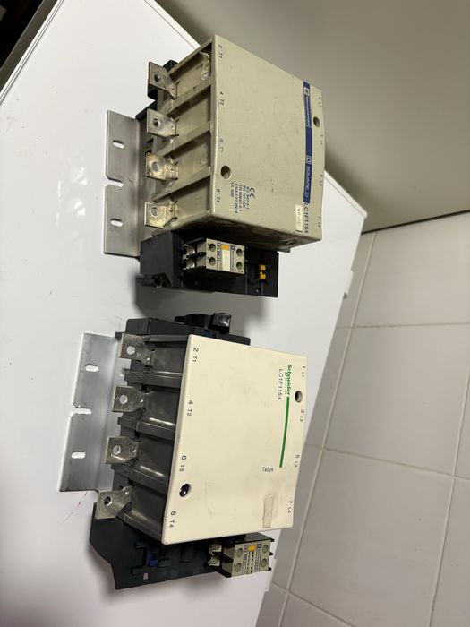 Contactores Schneider Tetrapolar