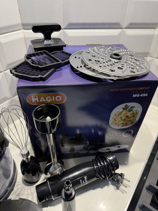 Мультиблендер Magio Premium