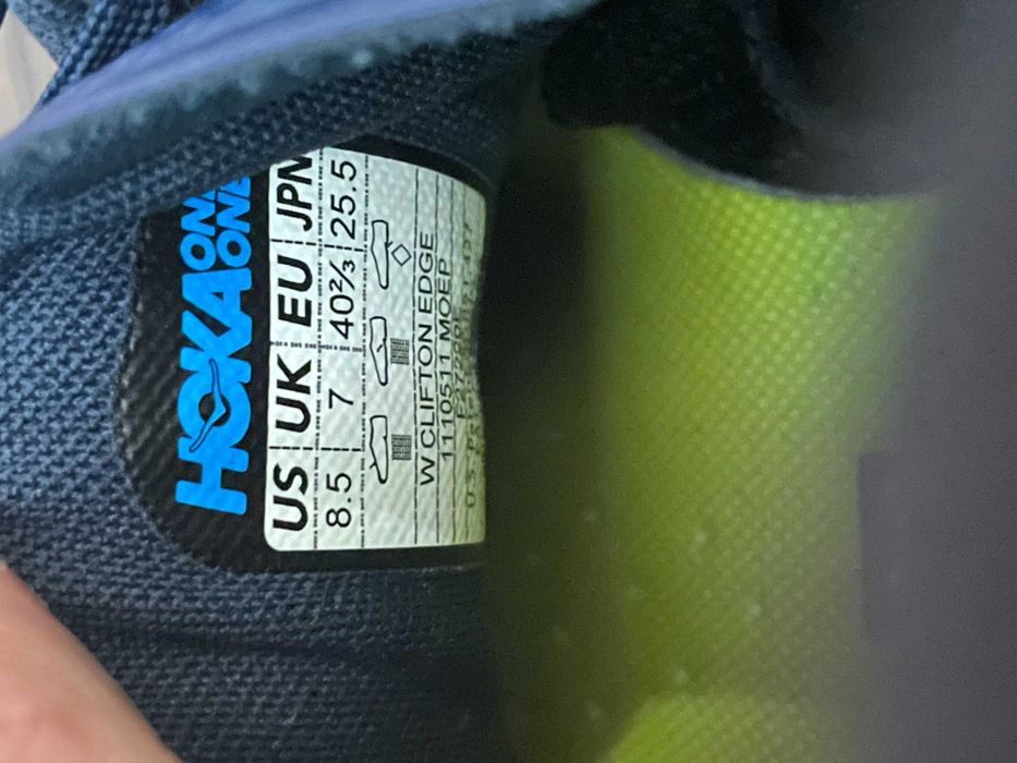 Кросівки Hoka Clifton Edge.     Р 40 2/3    25.5см
