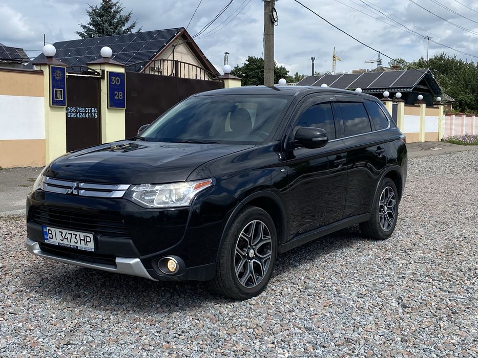 Mitsubishi  Outlander 7ми місна 3літра