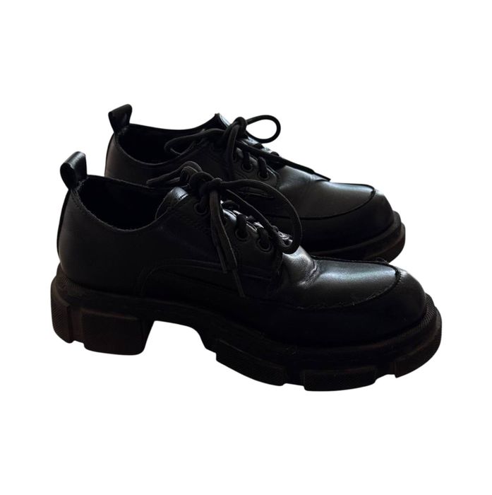 Жіночі туфлі лофери