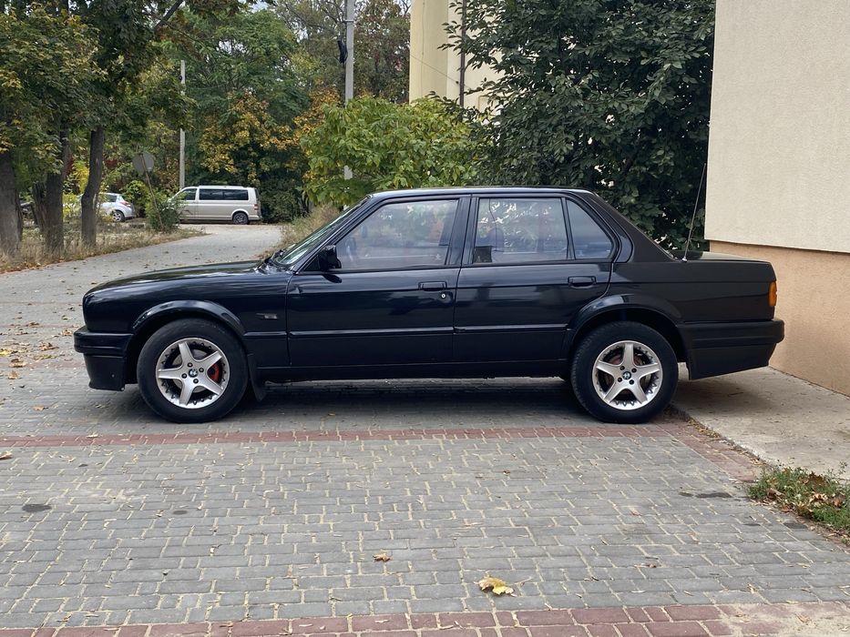 BMW е30 1983 г. 1.8 л (газ/бензин)