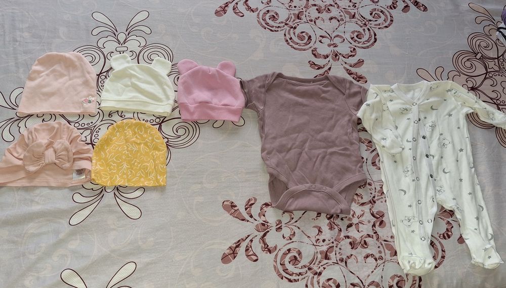 Безкоштовно пакет речей на дівчинку