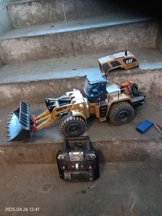 Huina 1583 przerobiona