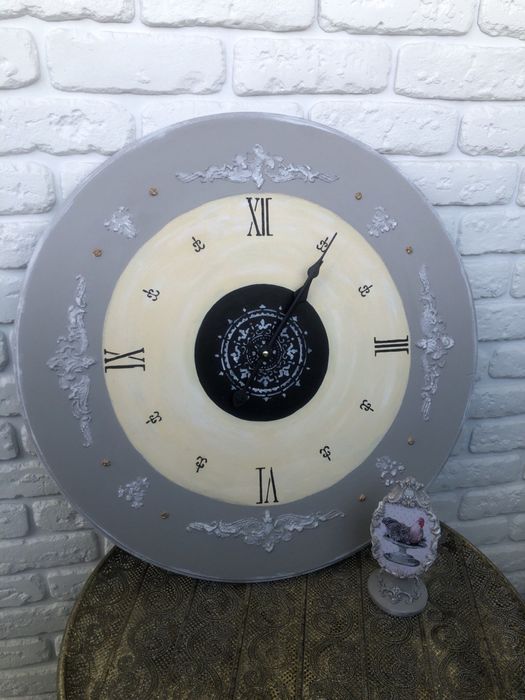 Большие настенные часы 55 см