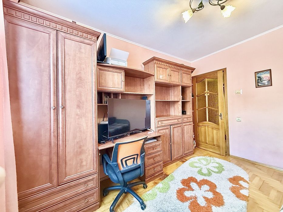 Квартира 2/х кім на Алясці біля ТЦ Подоляни