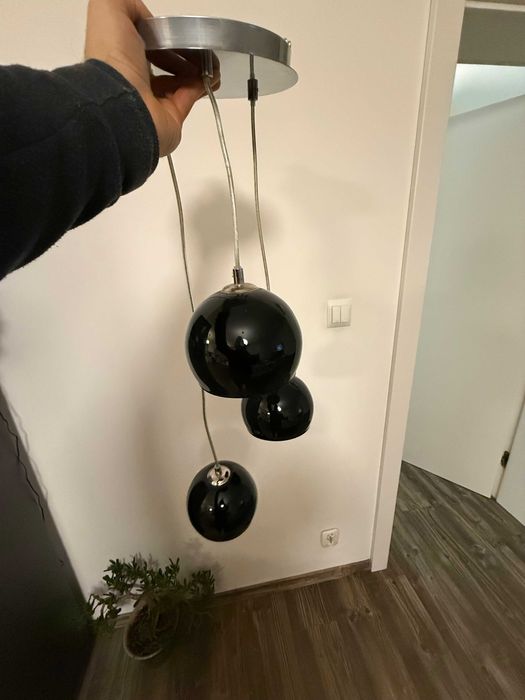 Lampa wisząca z trzema kulami