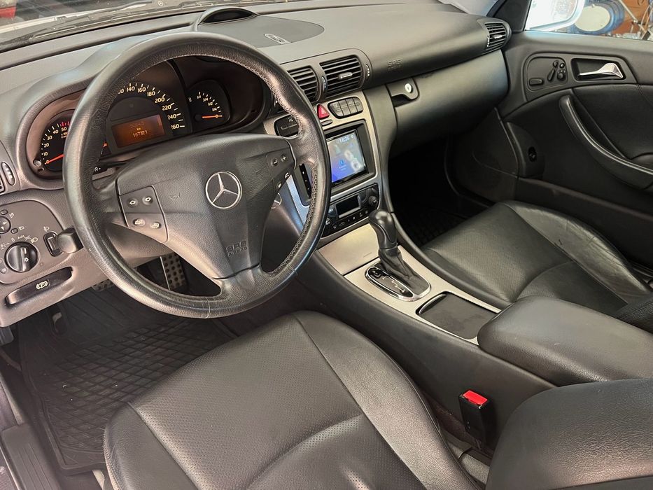 Mercedes-Benz C 220 — fotografia 5