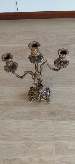 Vendo castiçais em bronze