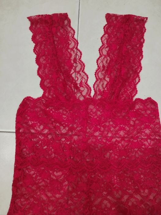 Body rendado vermelho novo