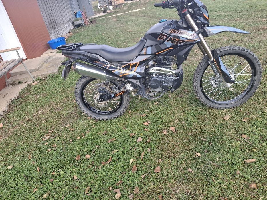 Продам мотоцикл Shineray 250 6c