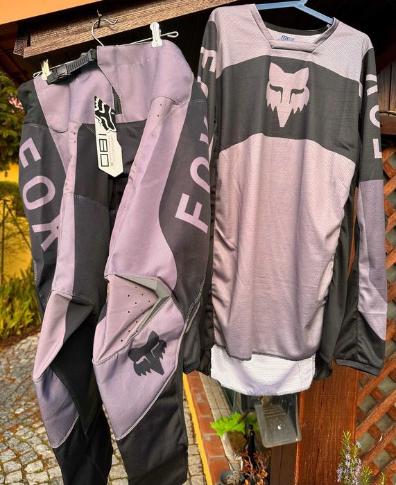 Material diverso para motas de motocross e enduro