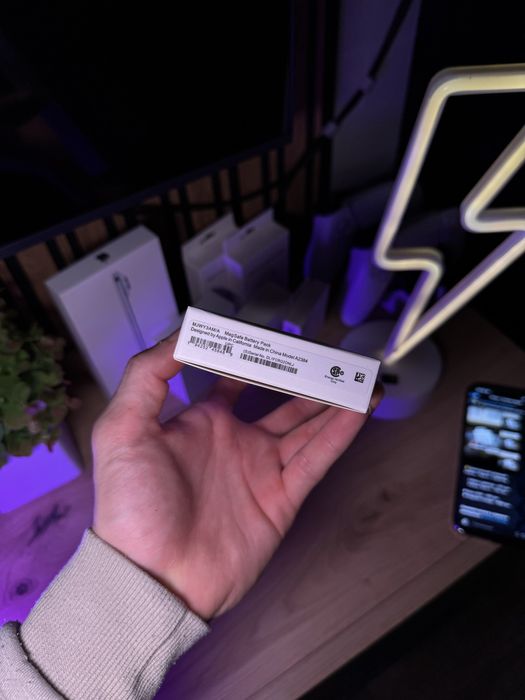 Знижка! • Apple MagSafe Battery Pack 5000