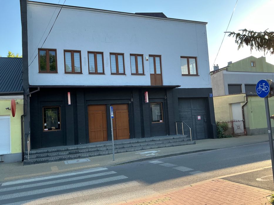 Sprzedam lokal, usługowo - mieszkalny w Stalowej Woli - Rozwadów