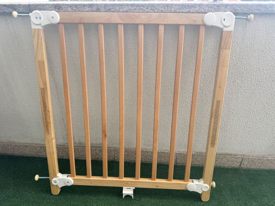 barreira de escada para bebés e crianças pequenas