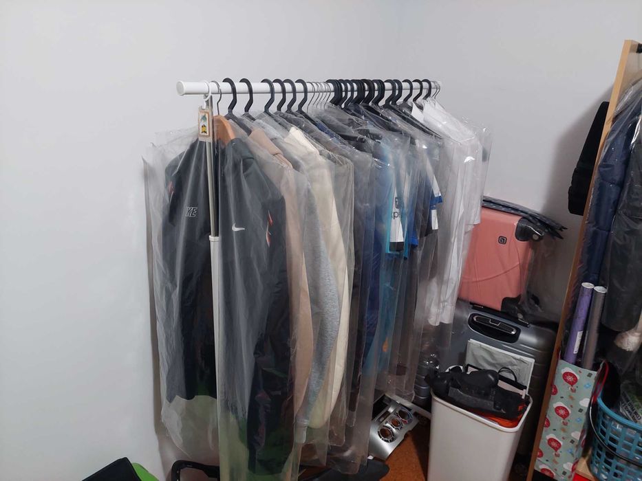 2 charrios um ikeia e outro homa