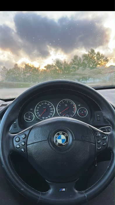 Bmw E39 520i foto 4