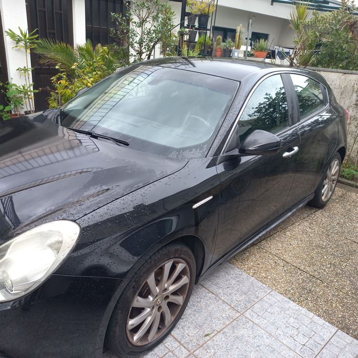 Alfa Romeo Giulietta 1.6. JTD Distinctive - a trabalhar (bom estado)