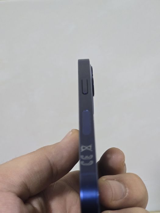 iPhone 12 Mini - 64GB