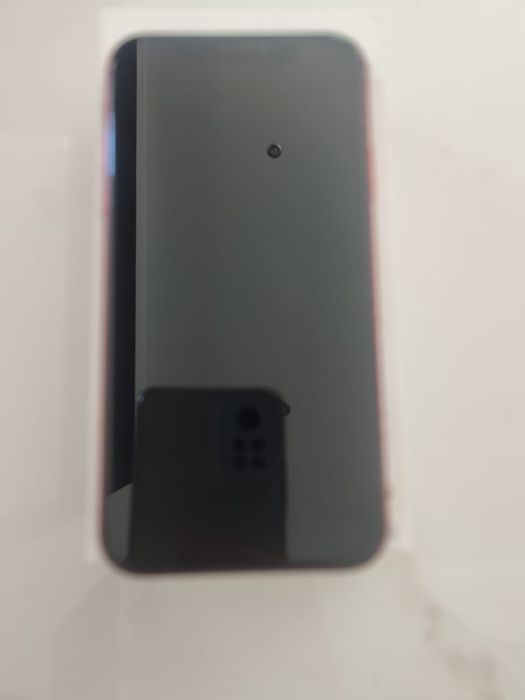 iPhone 11 vermelho 128GB