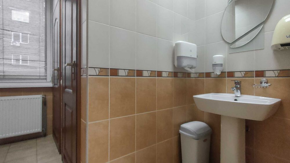 Здам офіс в оренду, Офісний центр, 9м2,  21м2,  61м2 за доступні гроші
