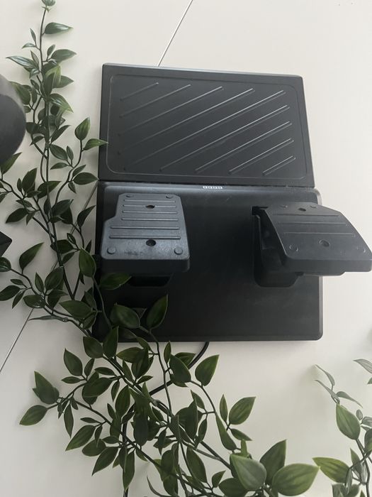 Kierownica HORI Racing Wheel Overdrive (Xbox One, Xbox Series X/S)