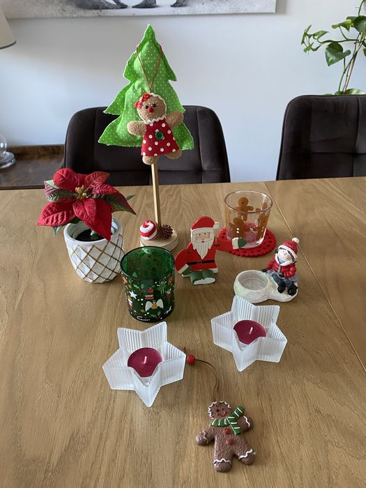 Różne dekoracje małe świąteczne świeczniki zestaw