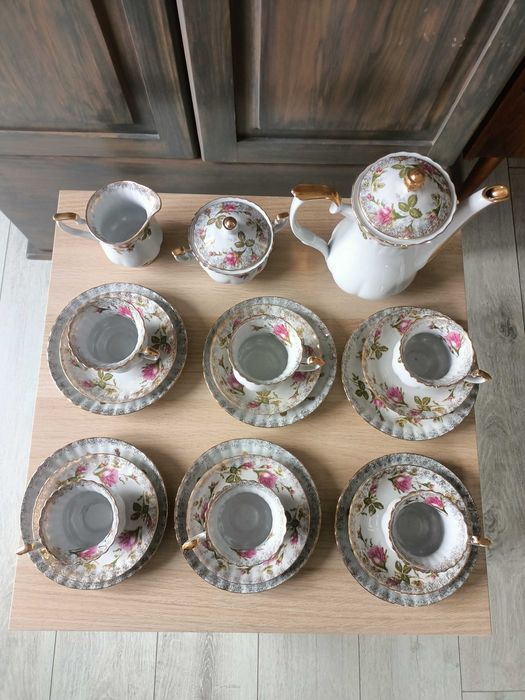 Serwis kawowy Iwona "Złota Róża"