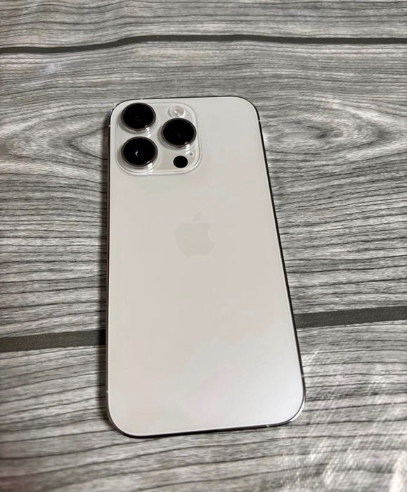 iPhone 14 Pro maxbateria com 97%