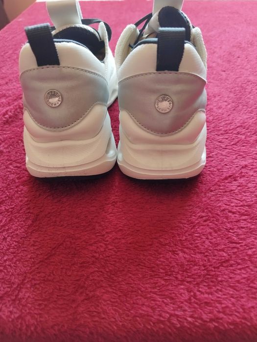 Sapatilhas Steve Madden Surge 1 (Tam. 38)