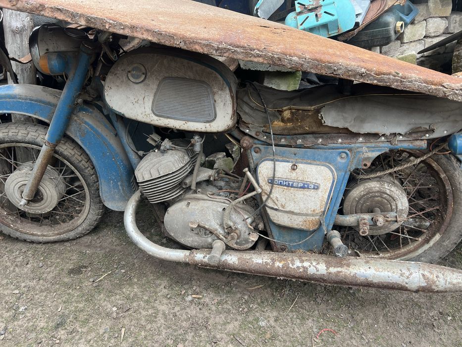 Продам совецкий  мотоцикл Иж