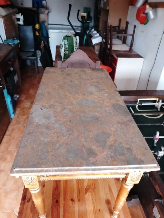 Mesa de centro  dourada para restauro