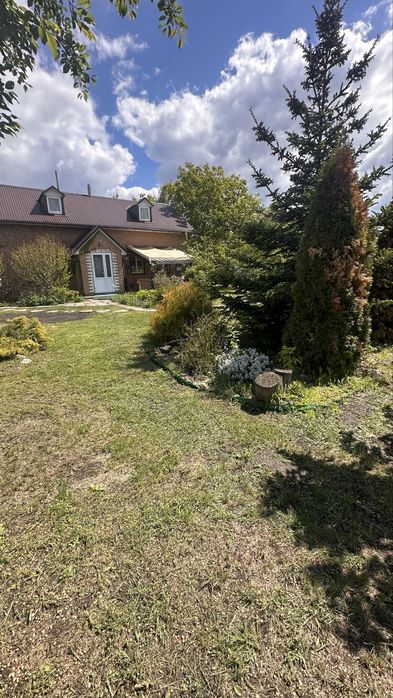 Продам будинок в Потіївці. Якщо про покій, то це саме тут.