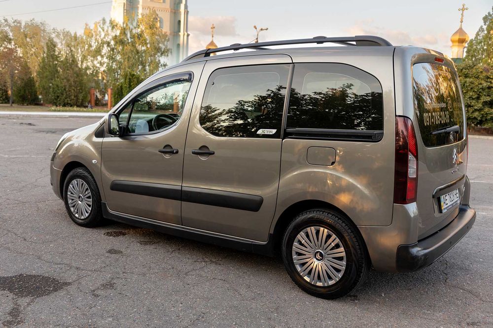 Продаж авто Citroen Berlingo 2014