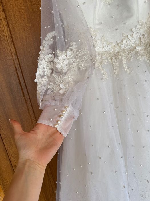 Вживана весільна сукня