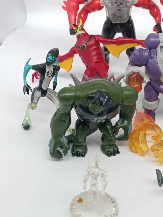 Zestaw 13 figurek Ben 10 oryginalne Bandai DARMOWA DOSTAWA