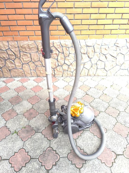 Пилосос              Dyson                .