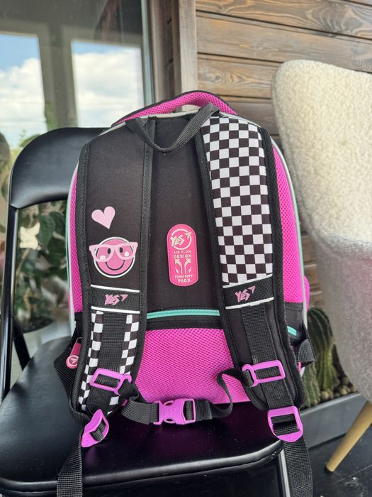 Продам портфель 1-4 клас