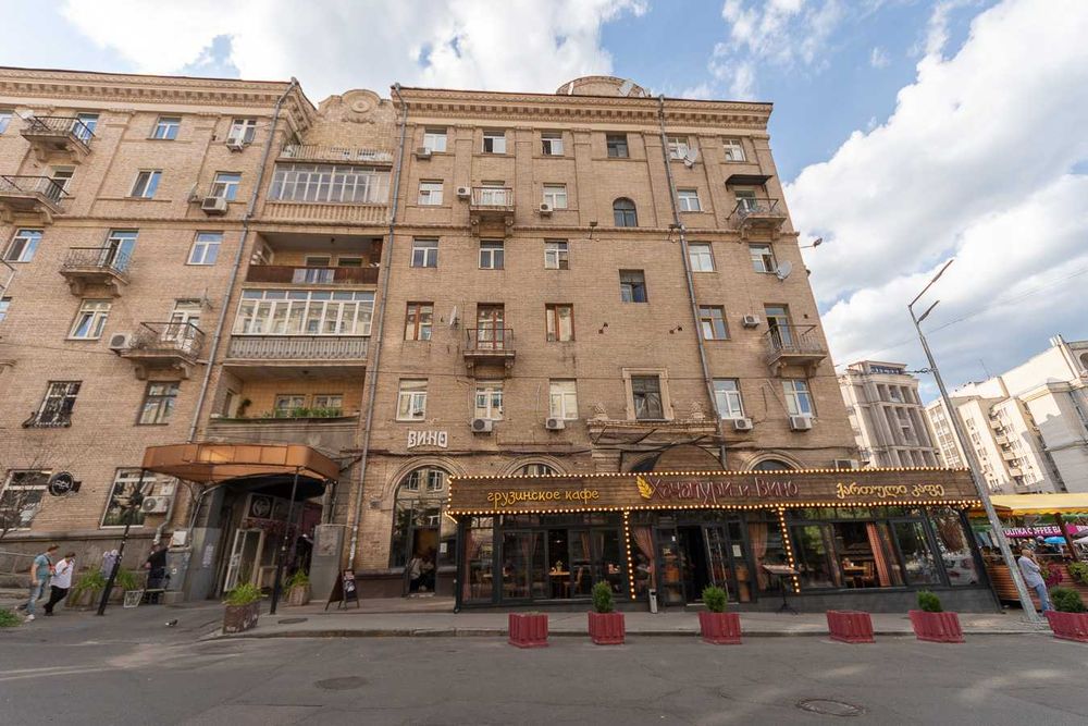 Видова на Майдан Хрещатик, Бориса Гринченко 2