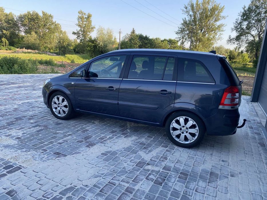 Опель Zafira B  2011р.