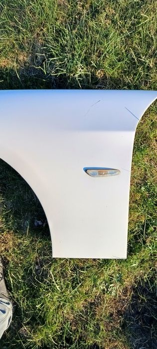 Błotnik lewy BMW e 91