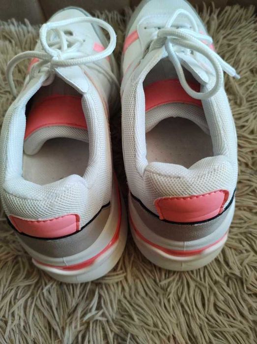 sportowe buty sneakersy 41,j.nowe