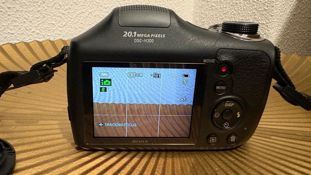 Sony Cyber-shot DSC-H300 20.1MP + Bolsa Sony + Cartão 32GB