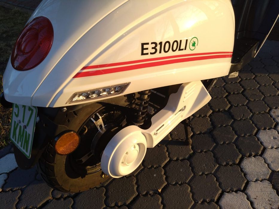 Skuter elektryczny LUXXON E3100LI jak nowy silnik bosch